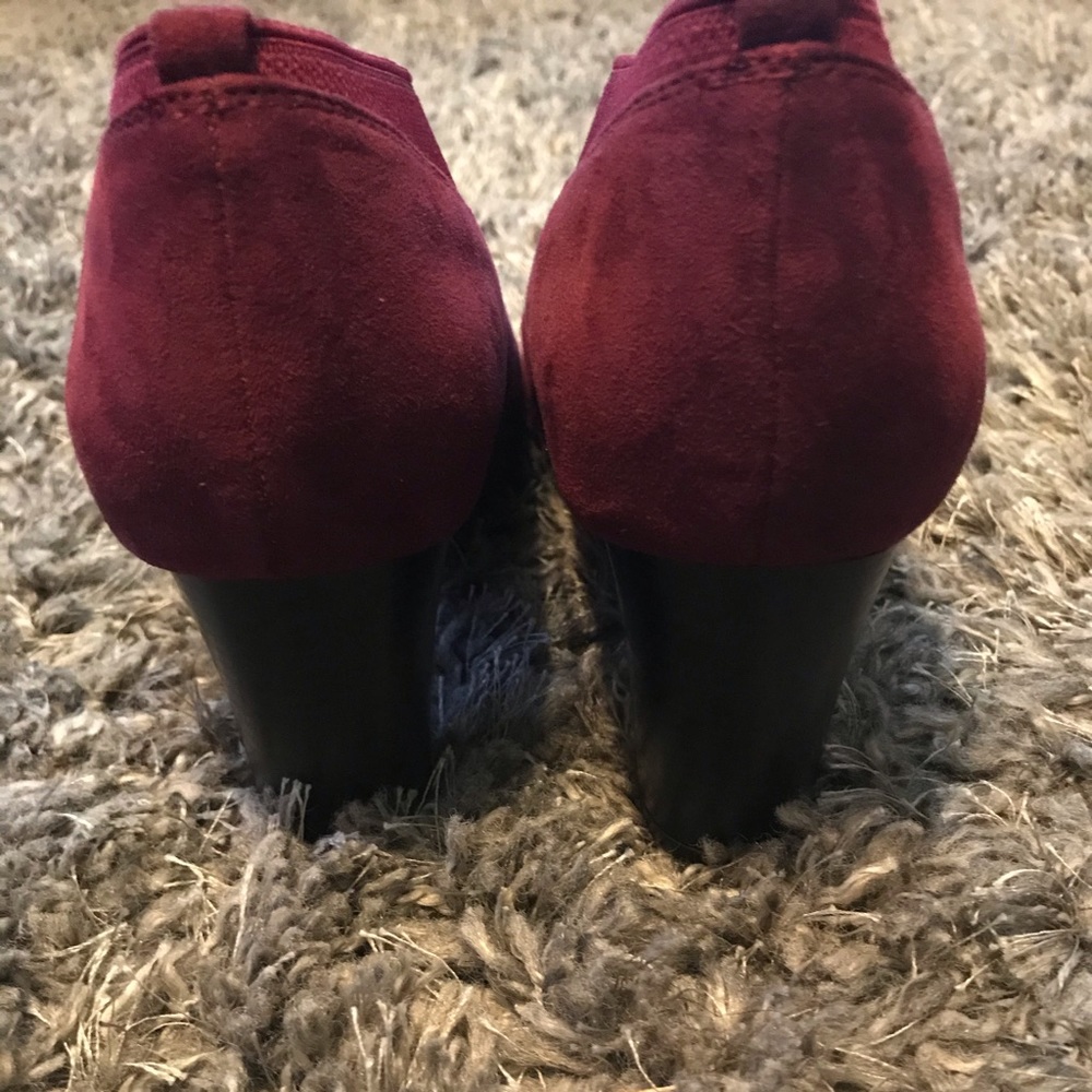 Cloud Walkers By Avenue Heeled Booties (10W)